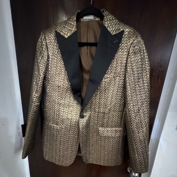 NWT Men’s Designer Giorgio Rossi Gold 3 Pieces Tuxedo Set. Blazer Pant & Bow.